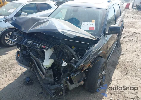 2020 Dodge Journey Crossroad z USA, uszkodzony, nr VIN 3C4PDCGB6LT254380